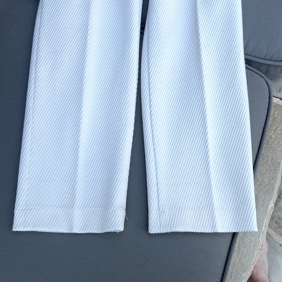 Theory Slim Stretch Ribbed Trousers. 100% Plyester. SZ 0. Ivory. - Picture 5 of 9